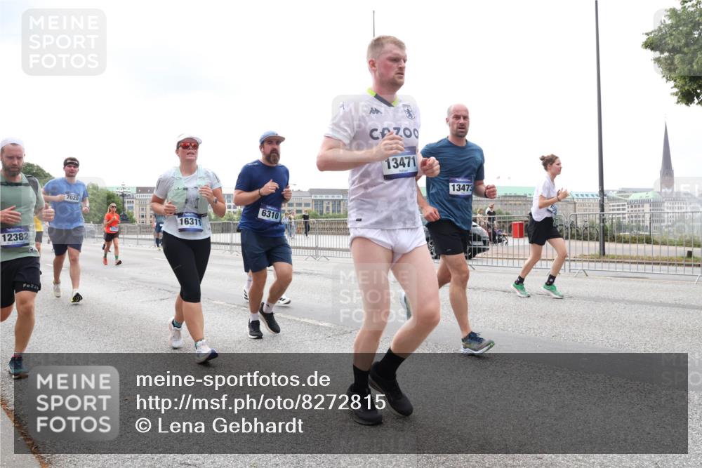 29.06.2025 - hella hamburg halbmarathon Lena Gebhardt http://msf.ph/oto/8272815 29.06.2025 10:34:55 Lombardsbrücke 12382, 226, 7020, 16311, 6310, 13471, 13473, 1025, 1284, 1497, 1849, 2023, 2355, 2376, 2751, 3130, 3409, 3420, 4540, 4564, 4884, 5027, 5453, 6034, 6171, 6189, 6310, 6329, 6335, 6379, 6397, 6803, 6843, 7020, 7267, 7299, 7386, 7644, 7733, 7927, 8369, 8705, 8793, 9122, 9164, 9248, 9448, 9514, 10335, 10358, 10464, 10606, 10674, 11122, 11233, 11245, 11646, 12019, 12164, 12236, 12382, 12764, 15477, 16238, 16311, 16390, 16682, 18158 meine-sportfotos.de