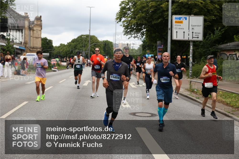 29.06.2025 - hella hamburg halbmarathon Yannick Fuchs http://msf.ph/oto/8272912 29.06.2025 10:49:12 20KM 1120, 1143, 2029, 2252, 2448, 3037, 3256, 4249, 4616, 4868, 4897, 4903, 5021, 6355, 6891, 6938, 7221, 8618, 8691, 10044, 10188, 10582, 11231, 11568, 12248, 12483, 12526, 12544, 12584, 13234, 13236, 13267, 13470, 14750, 14834, 14845, 14909, 15300, 15854, 15868, 15896, 16108, 16110, 16213, 16327, 16334, 16609, 17603, 17940, 18031, 18190, 18290, 19047 meine-sportfotos.de