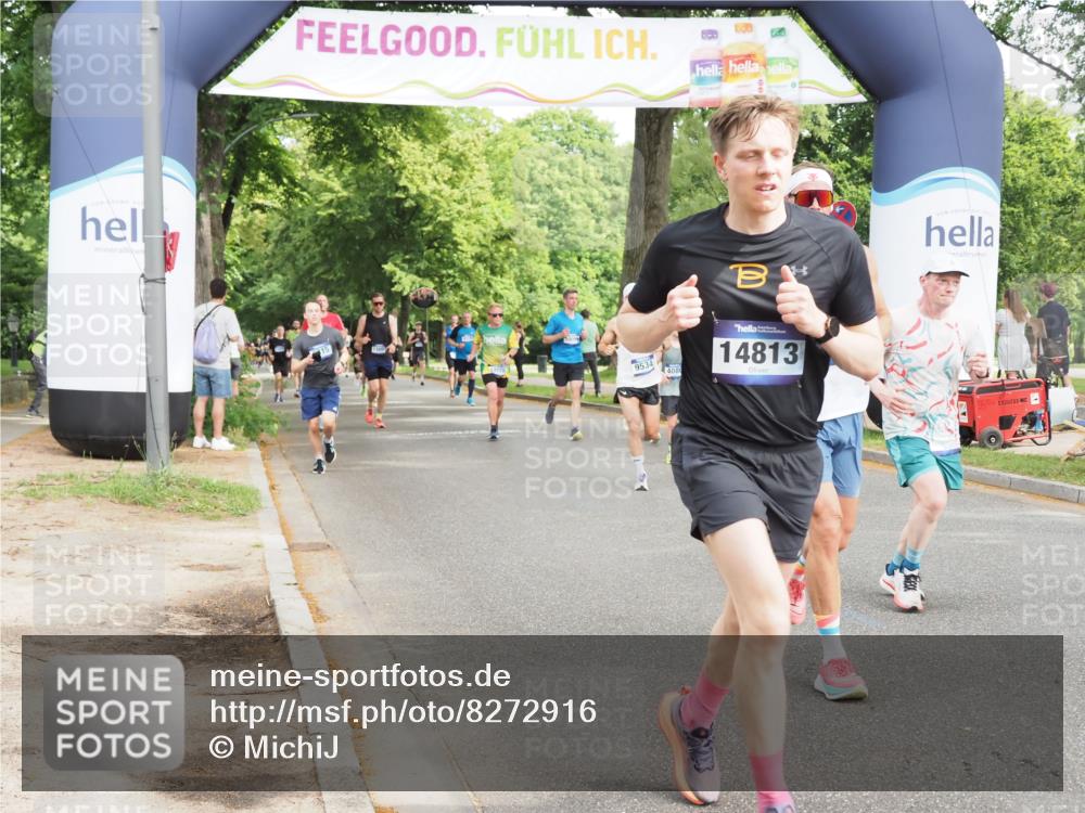 29.06.2025 - hella hamburg halbmarathon MichiJ http://msf.ph/oto/8272916 29.06.2025 10:31:25 Zwischen KM18-KM19 4080, 5011, 5506, 7026, 7865, 9534, 10251, 14813, 16224, 16333, 16648, 17403, 17516, 18680, 19009 meine-sportfotos.de