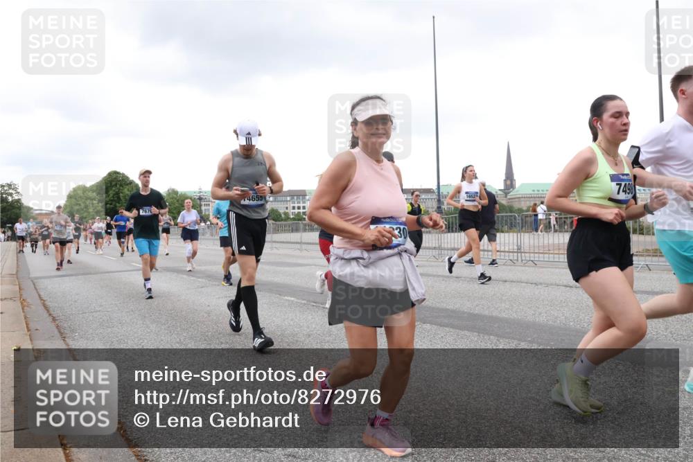 29.06.2025 - hella hamburg halbmarathon Lena Gebhardt http://msf.ph/oto/8272976 29.06.2025 10:54:26 Lombardsbrücke 4655, 7676, 16522, 7498, 1198, 1263, 1762, 1779, 1789, 1822, 1949, 2084, 2244, 2532, 2586, 2600, 2761, 2854, 3079, 3187, 3188, 3249, 3364, 3465, 3467, 3557, 3761, 3795, 3857, 4323, 4685, 4720, 4838, 4971, 5157, 5185, 5216, 5309, 5514, 5804, 5817, 5898, 5933, 5993, 6023, 6279, 6468, 6583, 6982, 6987, 6988, 7498, 7670, 7874, 7946, 7986, 8801, 8803, 8867, 9130, 9138, 9203, 9521, 10207, 10331, 10471, 11033, 11287, 11354, 11567, 11569, 11785, 12930, 13272 meine-sportfotos.de