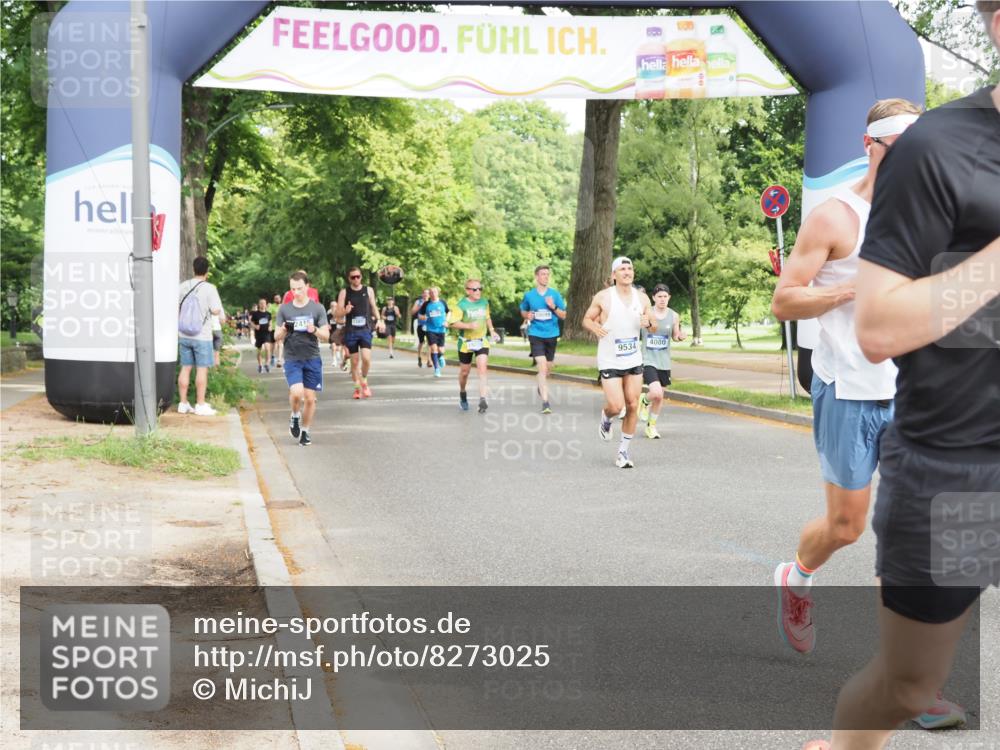 29.06.2025 - hella hamburg halbmarathon MichiJ http://msf.ph/oto/8273025 29.06.2025 10:31:25 Zwischen KM18-KM19 4080, 5011, 5506, 7026, 7865, 9534, 10251, 14813, 16224, 16333, 16648, 17403, 17516, 18680, 19009 meine-sportfotos.de