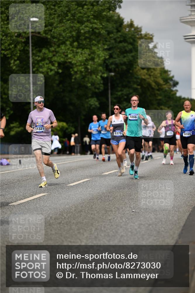 29.06.2025 - hella hamburg halbmarathon Dr. Thomas Lammeyer http://msf.ph/oto/8273030 29.06.2025 10:15:19 Kennedybrücke 1166, 1531, 1866, 1992, 4227, 5254, 5379, 5990, 5991, 8807, 8810, 9169, 9191, 10372, 10428, 11321 meine-sportfotos.de