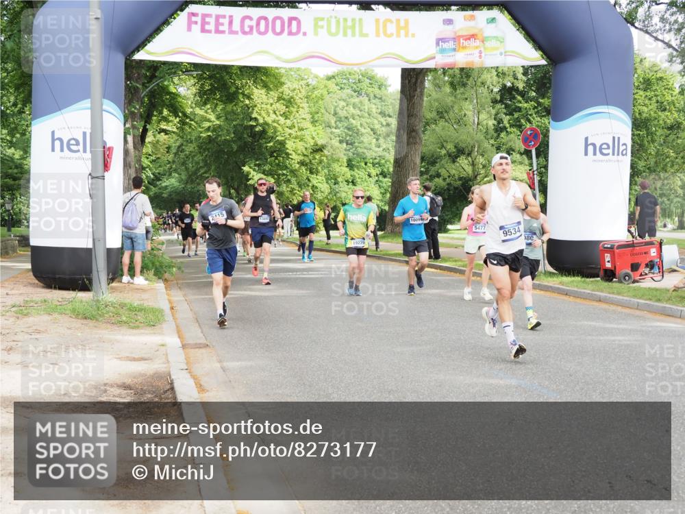 29.06.2025 - hella hamburg halbmarathon MichiJ http://msf.ph/oto/8273177 29.06.2025 10:31:26 Zwischen KM18-KM19 4080, 5011, 5477, 7026, 7865, 9534, 10099, 10251, 14813, 16224, 16648, 17403, 17516, 18680, 19009 meine-sportfotos.de