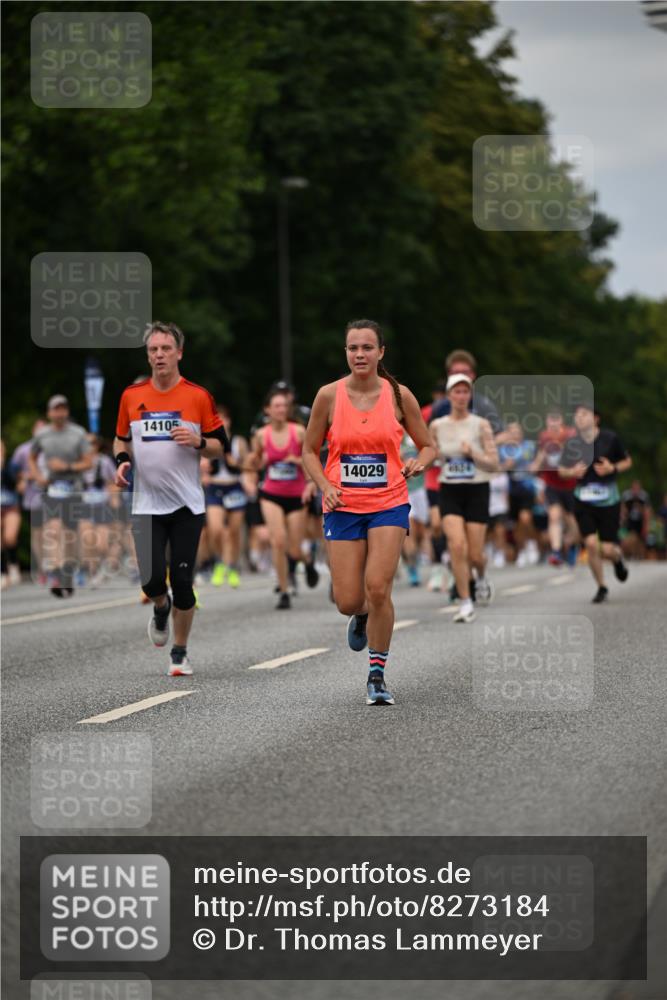 29.06.2025 - hella hamburg halbmarathon Dr. Thomas Lammeyer http://msf.ph/oto/8273184 29.06.2025 10:36:05 Kennedybrücke 1235, 1292, 2672, 3239, 3358, 3751, 3752, 4314, 4924, 5496, 5601, 5658, 5743, 6344, 7239, 7295, 7334, 7344, 7535, 7570, 7695, 7816, 7898, 8127, 8304, 8538, 8757, 9478, 9604, 9882, 10248, 10421, 10653, 11168 meine-sportfotos.de