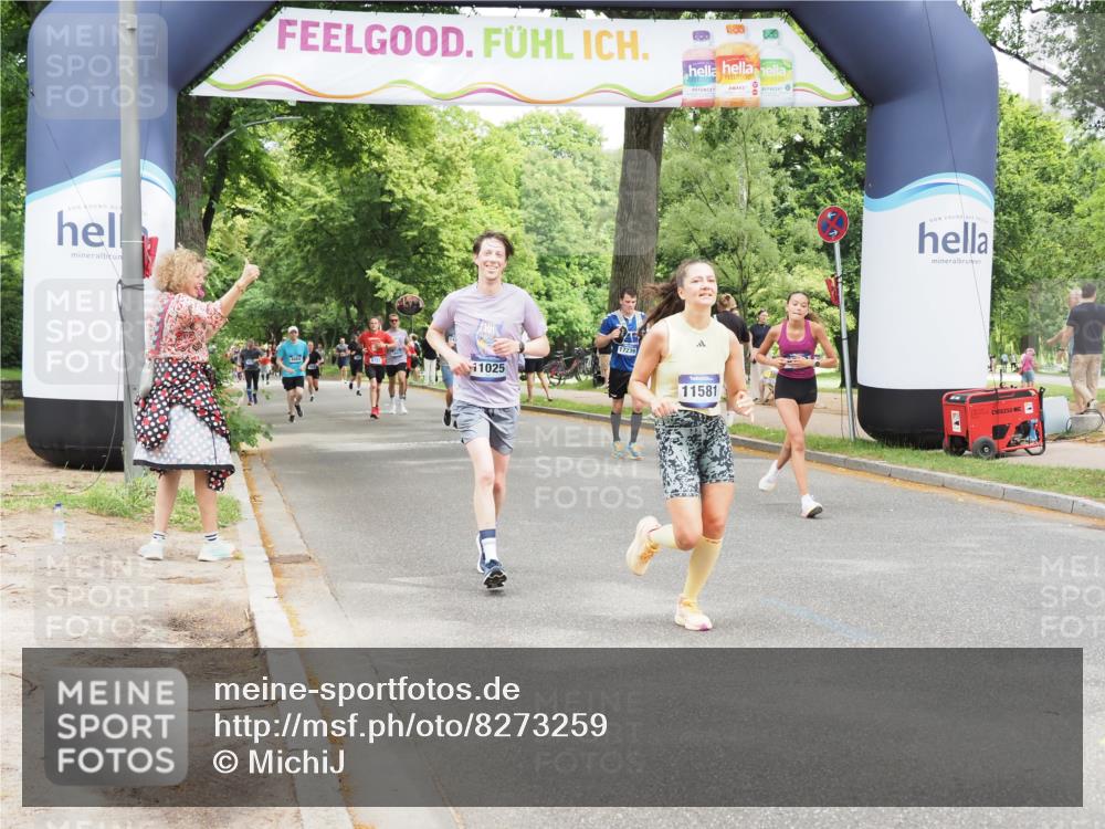 29.06.2025 - hella hamburg halbmarathon MichiJ http://msf.ph/oto/8273259 29.06.2025 10:56:08 Zwischen KM18-KM19 2942, 4649, 9738, 11581, 15012, 18616, 18617 meine-sportfotos.de