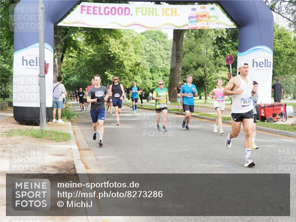 29.06.2025 - hella hamburg halbmarathon MichiJ http://msf.ph/oto/8273286 29.06.2025 10:31:26 Zwischen KM18-KM19 4080, 5011, 5477, 7026, 7865, 9534, 10099, 10251, 14813, 16224, 16648, 17403, 17516, 18680, 19009 meine-sportfotos.de