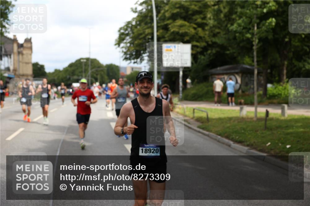 29.06.2025 - hella hamburg halbmarathon Yannick Fuchs http://msf.ph/oto/8273309 29.06.2025 10:37:09 20KM 1353, 1675, 1700, 1735, 2233, 4235, 5011, 5124, 5436, 7035, 7448, 7734, 7765, 7865, 9364, 9371, 9534, 9833, 10216, 10469, 11907, 12839, 13446, 14226, 14447, 14560, 14813, 15095, 15175, 15255, 15270, 15297, 15301, 15535, 16295, 16333, 16626, 16660, 16677, 17000, 17177, 17733, 17864, 17911, 18004, 18275, 18304, 18559, 18632, 18659, 18680, 18920 meine-sportfotos.de