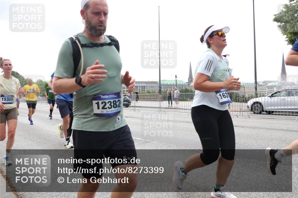 29.06.2025 - hella hamburg halbmarathon Lena Gebhardt http://msf.ph/oto/8273399 29.06.2025 10:34:56 Lombardsbrücke 15380, 6335, 14527, 12382, 163, 22, 1025, 1284, 1497, 1849, 2023, 2355, 2376, 2751, 3130, 3409, 3420, 4564, 4884, 5027, 5453, 6034, 6171, 6189, 6310, 6329, 6335, 6379, 6397, 6803, 6843, 7020, 7267, 7299, 7386, 7644, 7733, 7927, 8369, 8705, 8793, 9122, 9164, 9248, 9448, 9514, 10335, 10358, 10464, 10606, 10674, 11122, 11233, 11245, 11646, 12019, 12164, 12236, 12382, 12764, 15477, 16238, 16311, 16390, 16682 meine-sportfotos.de