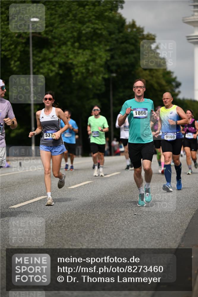 29.06.2025 - hella hamburg halbmarathon Dr. Thomas Lammeyer http://msf.ph/oto/8273460 29.06.2025 10:15:22 Kennedybrücke 1166, 1531, 1866, 1992, 4227, 5254, 5379, 5990, 5991, 7571, 8810, 9169, 9191, 10372, 10428, 11321 meine-sportfotos.de