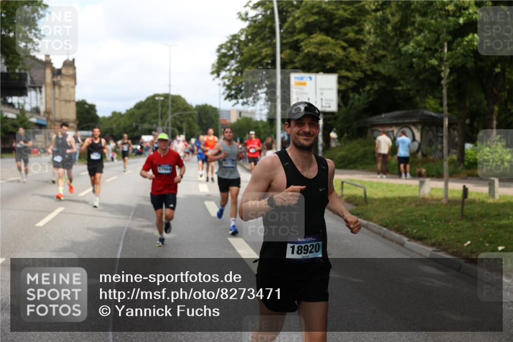 29.06.2025 - hella hamburg halbmarathon Yannick Fuchs http://msf.ph/oto/8273471 29.06.2025 10:37:09 20KM 1353, 1675, 1700, 1735, 2233, 4235, 5011, 5124, 5436, 7035, 7448, 7734, 7765, 7865, 9364, 9371, 9534, 9833, 10216, 10469, 11907, 12839, 13446, 14226, 14447, 14560, 14813, 15095, 15175, 15255, 15270, 15297, 15301, 15535, 16295, 16333, 16626, 16660, 16677, 17000, 17177, 17733, 17864, 17911, 18004, 18275, 18304, 18559, 18632, 18659, 18680, 18920 meine-sportfotos.de
