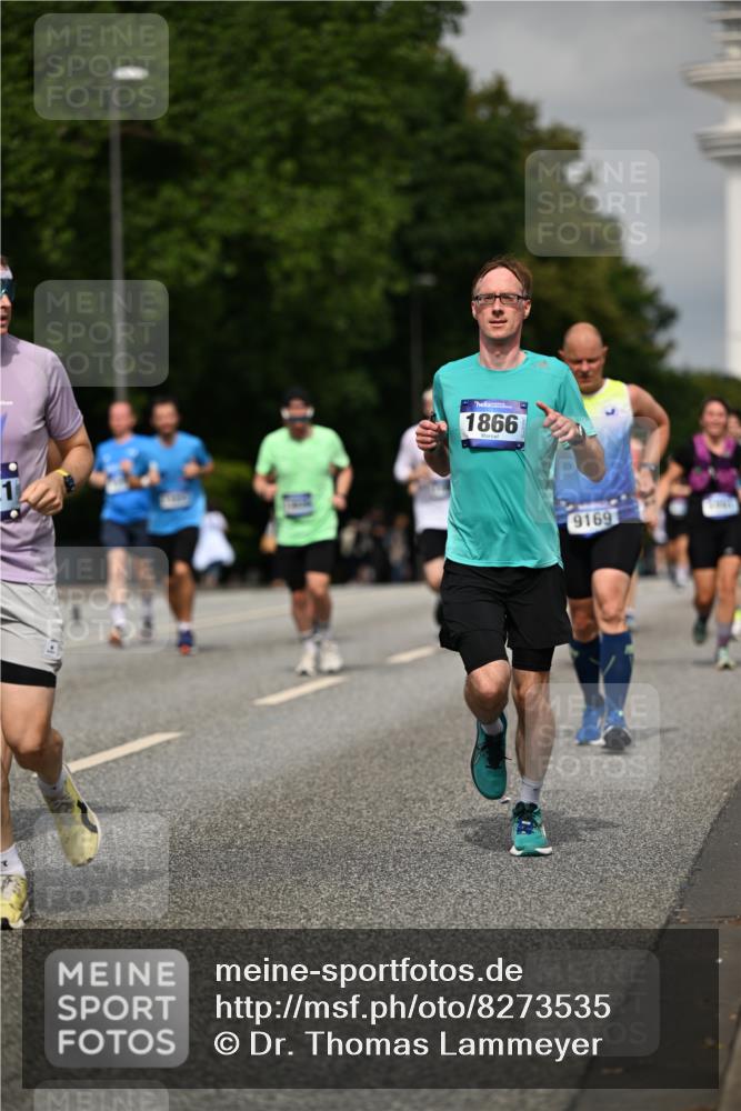 29.06.2025 - hella hamburg halbmarathon Dr. Thomas Lammeyer http://msf.ph/oto/8273535 29.06.2025 10:15:23 Kennedybrücke 1166, 1531, 1866, 1992, 4227, 5254, 5379, 5990, 5991, 7571, 9169, 9191, 10372, 10428, 11321 meine-sportfotos.de