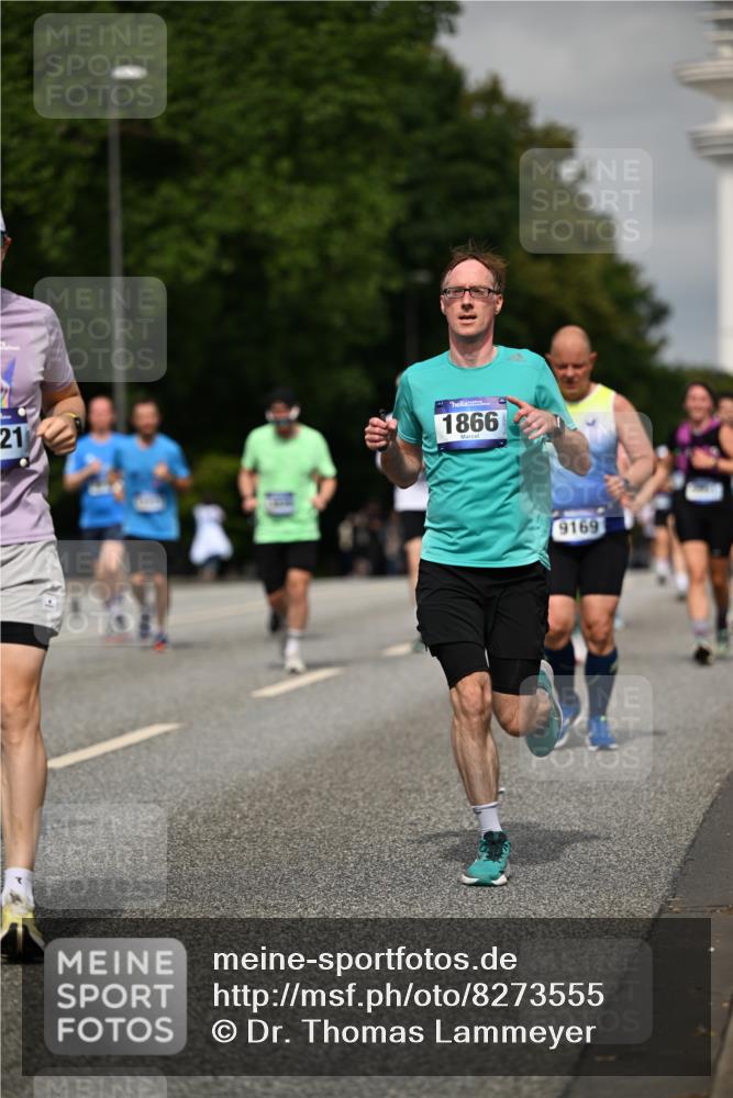 29.06.2025 - hella hamburg halbmarathon Dr. Thomas Lammeyer http://msf.ph/oto/8273555 29.06.2025 10:15:23 Kennedybrücke 1166, 1531, 1866, 1992, 4227, 5254, 5379, 5990, 5991, 7571, 9169, 9191, 10372, 10428, 11321 meine-sportfotos.de