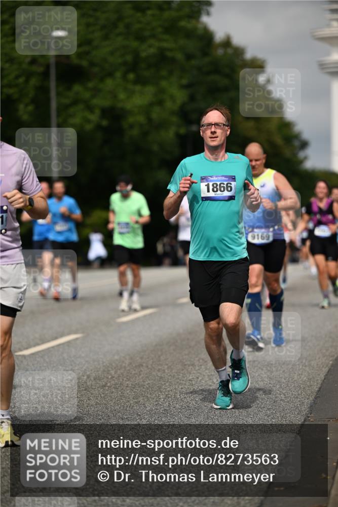 29.06.2025 - hella hamburg halbmarathon Dr. Thomas Lammeyer http://msf.ph/oto/8273563 29.06.2025 10:15:24 Kennedybrücke 1166, 1531, 1866, 1992, 4227, 5254, 5379, 5990, 5991, 7571, 9169, 9191, 10372, 10428, 11321 meine-sportfotos.de