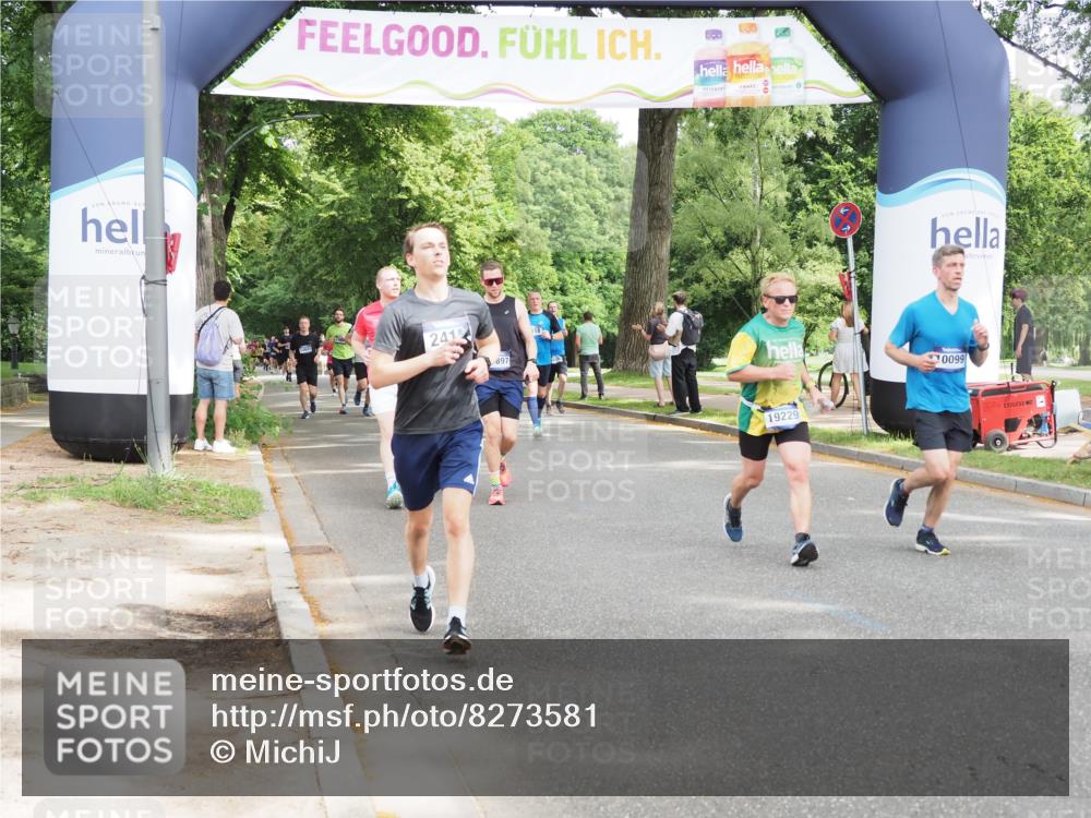 29.06.2025 - hella hamburg halbmarathon MichiJ http://msf.ph/oto/8273581 29.06.2025 10:31:28 Zwischen KM18-KM19 2415, 4080, 5477, 7026, 7865, 9114, 9534, 10099, 10251, 13897, 14813, 16224, 17403, 17516, 19009, 19229 meine-sportfotos.de