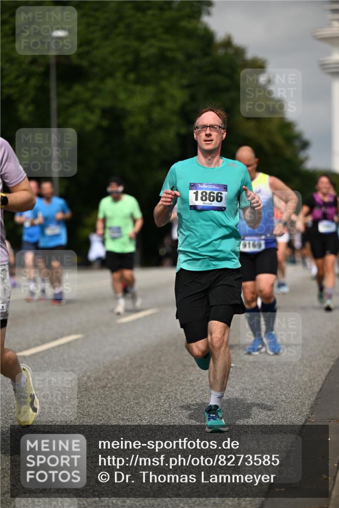 29.06.2025 - hella hamburg halbmarathon Dr. Thomas Lammeyer http://msf.ph/oto/8273585 29.06.2025 10:15:24 Kennedybrücke 1166, 1531, 1866, 1992, 4227, 5254, 5379, 5990, 5991, 7571, 9169, 9191, 10372, 10428, 11321 meine-sportfotos.de