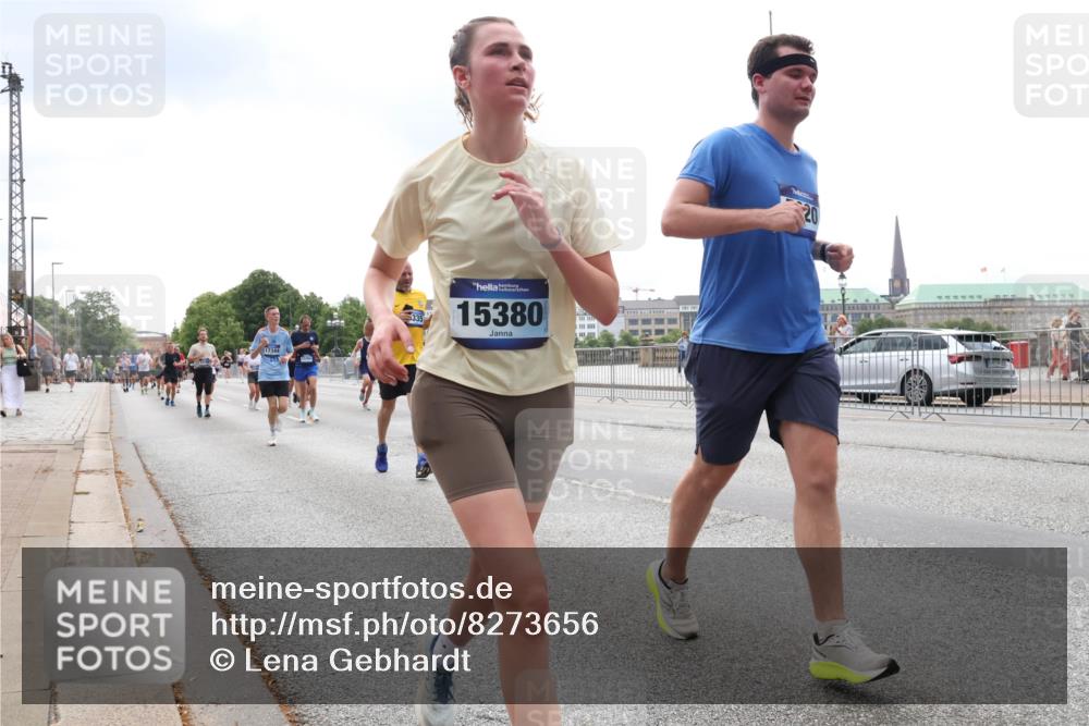 29.06.2025 - hella hamburg halbmarathon Lena Gebhardt http://msf.ph/oto/8273656 29.06.2025 10:34:57 Lombardsbrücke 17344, 77, 335, 15380, 20, 1025, 1284, 1497, 1849, 2023, 2355, 2376, 2751, 3130, 3409, 3420, 4564, 4884, 5027, 5453, 6034, 6171, 6189, 6310, 6329, 6335, 6379, 6397, 6803, 6843, 7020, 7267, 7299, 7386, 7644, 7733, 7927, 8369, 8793, 9122, 9164, 9248, 9448, 9514, 10335, 10358, 10464, 10606, 10674, 11122, 11233, 11245, 11359, 11646, 11886, 12019, 12164, 12236, 12382, 12764, 15477, 16238, 16311, 16390, 16682 meine-sportfotos.de