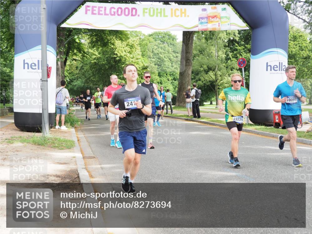 29.06.2025 - hella hamburg halbmarathon MichiJ http://msf.ph/oto/8273694 29.06.2025 10:31:28 Zwischen KM18-KM19 2415, 4080, 5477, 7026, 7865, 9114, 9534, 10099, 10251, 13897, 14813, 16224, 17403, 17516, 19009, 19229 meine-sportfotos.de