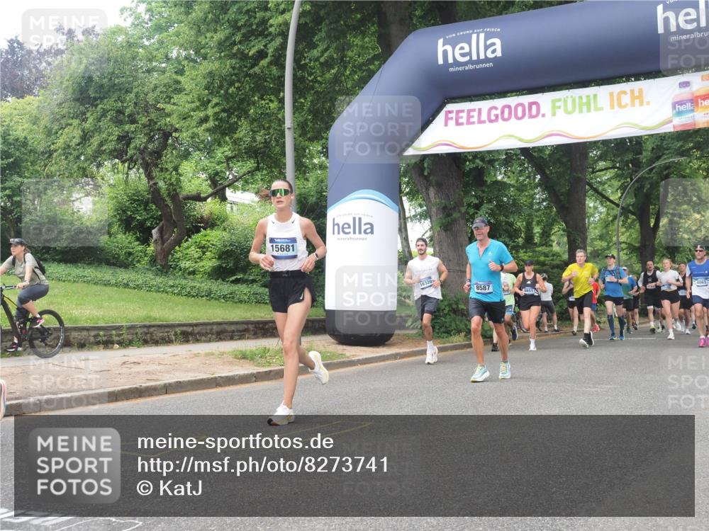 29.06.2025 - hella hamburg halbmarathon KatJ http://msf.ph/oto/8273741 29.06.2025 10:40:05 Zwischen KM18-KM19 2444, 3208, 3209, 5194, 8390, 8587 meine-sportfotos.de