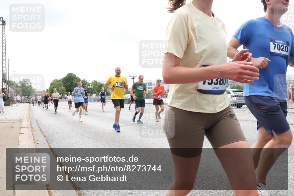 29.06.2025 - hella hamburg halbmarathon Lena Gebhardt http://msf.ph/oto/8273744 29.06.2025 10:34:57 Lombardsbrücke 6335, 14527, 19380, 7020, 1025, 1284, 1497, 1849, 2023, 2355, 2376, 2751, 3130, 3409, 3420, 4564, 4884, 5027, 5453, 6034, 6171, 6189, 6310, 6329, 6335, 6379, 6397, 6803, 6843, 7020, 7267, 7299, 7386, 7644, 7733, 7927, 8369, 8793, 9122, 9164, 9248, 9448, 9514, 10335, 10358, 10464, 10606, 10674, 11122, 11233, 11245, 11359, 11646, 11886, 12019, 12164, 12236, 12382, 12764, 15477, 16238, 16311, 16390, 16682 meine-sportfotos.de