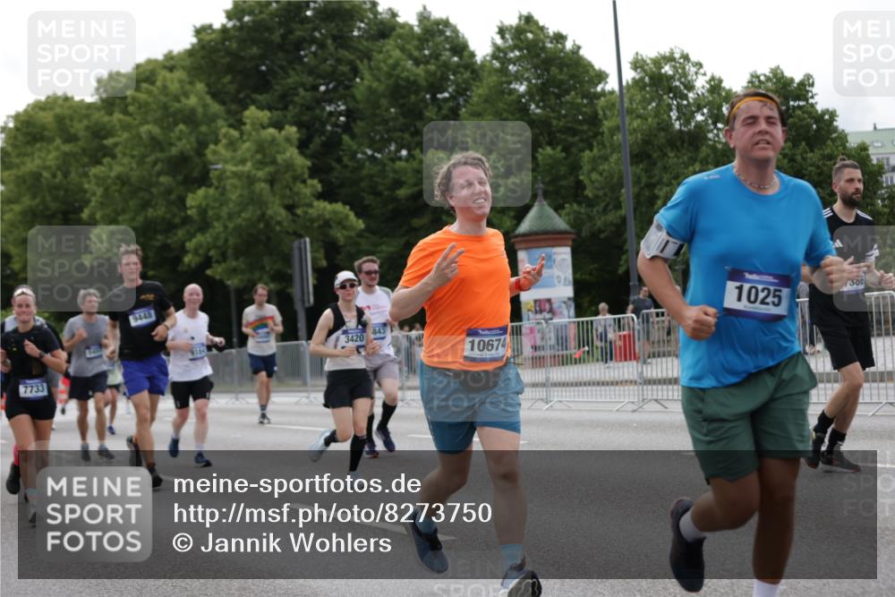 29.06.2025 - hella hamburg halbmarathon Jannik Wohlers http://msf.ph/oto/8273750 29.06.2025 10:34:13 Lombardsbrücke 1025, 2023, 2412, 3130, 3420, 4540, 5453, 6034, 6171, 6329, 6571, 6843, 7386, 7644, 7733, 8705, 9122, 9164, 9379, 9448, 9514, 10335, 10674, 11245, 11872, 12164, 12382, 13311, 13416, 15310, 15380, 15477, 16238, 16311, 16390, 16682, 16919, 17412, 18158, 18892, 18941 meine-sportfotos.de