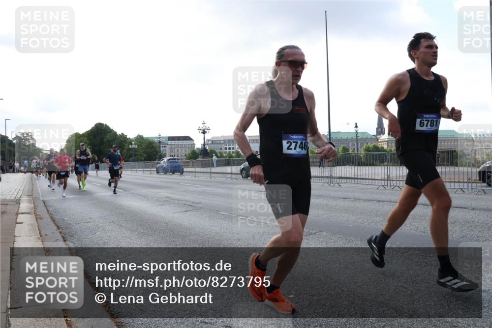 29.06.2025 - hella hamburg halbmarathon Lena Gebhardt http://msf.ph/oto/8273795 29.06.2025 09:45:07 Lombardsbrücke 2746, 6781, 1758, 1827, 1990, 2021, 2746, 3043, 3201, 3845, 4050, 4678, 5070, 5269, 5328, 5367, 5746, 6619, 6781, 7272, 7651, 7723, 8209, 8473, 8731, 8883, 9137, 9381, 10156, 10171, 10486, 10848, 11169, 11413, 12049, 12287, 12337, 12595, 12900, 13838, 13956, 14140, 14164, 14289, 15268, 15583, 15672, 15883, 16157, 16377, 16508, 16713, 16736, 16818, 17428, 18567 meine-sportfotos.de
