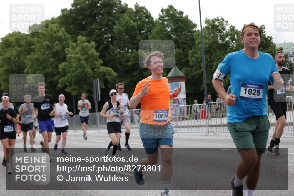 29.06.2025 - hella hamburg halbmarathon Jannik Wohlers http://msf.ph/oto/8273801 29.06.2025 10:34:13 Lombardsbrücke 1025, 2023, 2412, 3130, 3420, 4540, 5453, 6034, 6171, 6329, 6571, 6843, 7386, 7644, 7733, 8705, 9122, 9164, 9379, 9448, 9514, 10335, 10674, 11245, 11872, 12164, 12382, 13311, 13416, 15310, 15380, 15477, 16238, 16311, 16390, 16682, 16919, 17412, 18158, 18892, 18941 meine-sportfotos.de