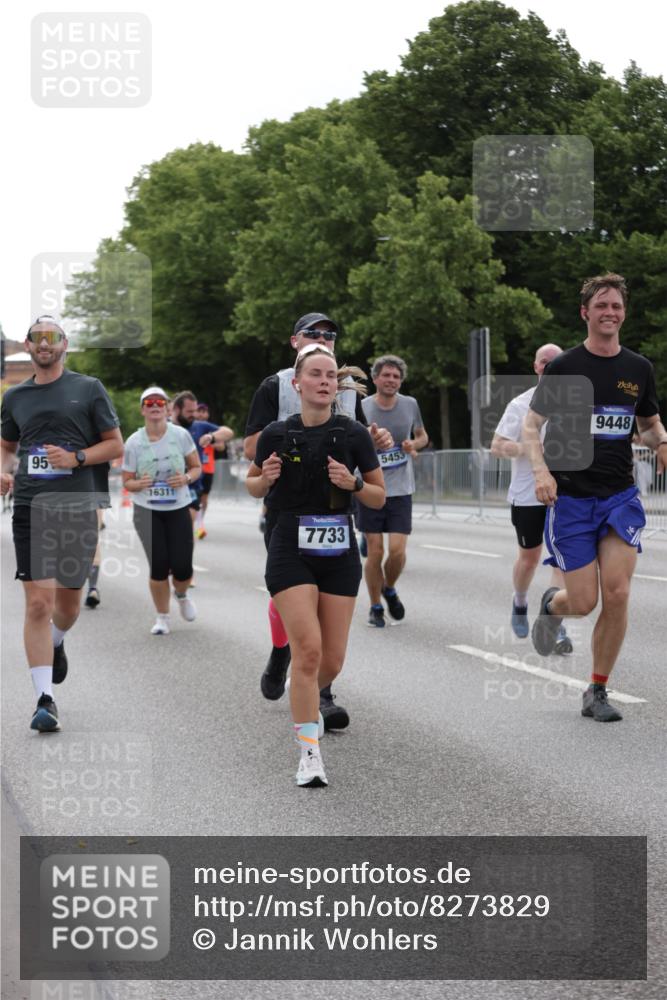 29.06.2025 - hella hamburg halbmarathon Jannik Wohlers http://msf.ph/oto/8273829 29.06.2025 10:34:15 Lombardsbrücke 1025, 2023, 3130, 3420, 4540, 5453, 6034, 6171, 6329, 6843, 7020, 7386, 7644, 7733, 8705, 9122, 9164, 9448, 9514, 10335, 10674, 11122, 11245, 12164, 12382, 13311, 13416, 13471, 13473, 14273, 15310, 15380, 15477, 16238, 16311, 16390, 16682, 17412, 18158, 18892 meine-sportfotos.de