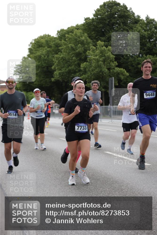 29.06.2025 - hella hamburg halbmarathon Jannik Wohlers http://msf.ph/oto/8273853 29.06.2025 10:34:15 Lombardsbrücke 1025, 2023, 3130, 3420, 4540, 5453, 6034, 6171, 6329, 6843, 7020, 7386, 7644, 7733, 8705, 9122, 9164, 9448, 9514, 10335, 10674, 11122, 11245, 12164, 12382, 13311, 13416, 13471, 13473, 14273, 15310, 15380, 15477, 16238, 16311, 16390, 16682, 17412, 18158, 18892 meine-sportfotos.de