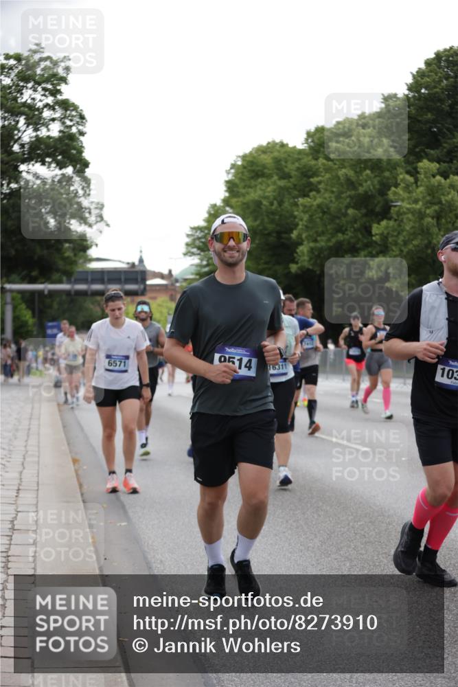 29.06.2025 - hella hamburg halbmarathon Jannik Wohlers http://msf.ph/oto/8273910 29.06.2025 10:34:16 Lombardsbrücke 1025, 2023, 2355, 3130, 3420, 5453, 6034, 6171, 6329, 6843, 7020, 7386, 7644, 7733, 8369, 8705, 8793, 9122, 9164, 9448, 9514, 10335, 10674, 11122, 11245, 11646, 12164, 12236, 12382, 13311, 13416, 13471, 13473, 14273, 15310, 15380, 15477, 16238, 16311, 16390, 16682, 17412, 18892 meine-sportfotos.de