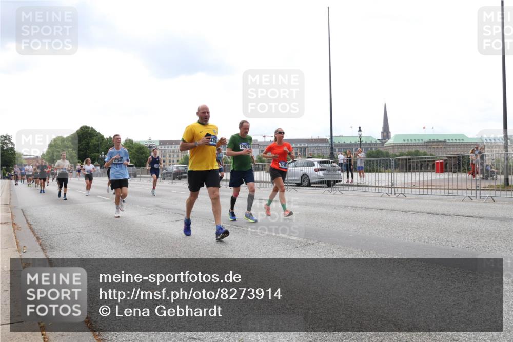 29.06.2025 - hella hamburg halbmarathon Lena Gebhardt http://msf.ph/oto/8273914 29.06.2025 10:34:58 Lombardsbrücke 17344, 10, 14527, 7299, 1025, 1284, 1497, 1849, 2023, 2355, 2376, 2751, 3130, 3409, 3420, 4564, 4884, 5027, 5453, 6034, 6171, 6189, 6310, 6329, 6335, 6379, 6397, 6803, 6843, 7020, 7267, 7299, 7386, 7644, 7733, 7927, 8369, 8793, 9122, 9164, 9248, 9448, 9514, 10335, 10358, 10464, 10606, 10674, 11122, 11233, 11245, 11359, 11646, 11886, 12019, 12164, 12236, 12382, 12764, 15477, 16238, 16311, 16390 meine-sportfotos.de