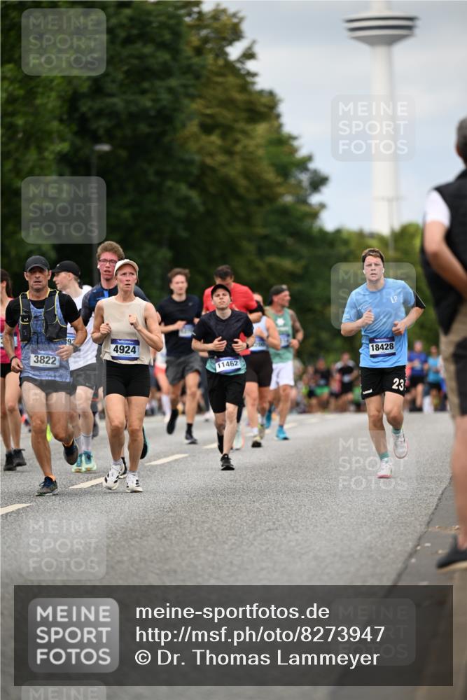 29.06.2025 - hella hamburg halbmarathon Dr. Thomas Lammeyer http://msf.ph/oto/8273947 29.06.2025 10:36:08 Kennedybrücke 1235, 1292, 2349, 2672, 3239, 3358, 3707, 3751, 3752, 3778, 4314, 4365, 4605, 4924, 5496, 5601, 5658, 5743, 6218, 6344, 7239, 7295, 7334, 7344, 7535, 7570, 7695, 7816, 7898, 8072, 8073, 8124, 8127, 8304, 8538, 8757, 9478, 9604, 9882, 10248, 10421, 10924, 11168 meine-sportfotos.de