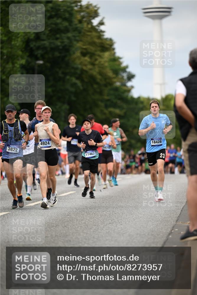 29.06.2025 - hella hamburg halbmarathon Dr. Thomas Lammeyer http://msf.ph/oto/8273957 29.06.2025 10:36:08 Kennedybrücke 1235, 1292, 2349, 2672, 3239, 3358, 3707, 3751, 3752, 3778, 4314, 4365, 4605, 4924, 5496, 5601, 5658, 5743, 6218, 6344, 7239, 7295, 7334, 7344, 7535, 7570, 7695, 7816, 7898, 8072, 8073, 8124, 8127, 8304, 8538, 8757, 9478, 9604, 9882, 10248, 10421, 10924, 11168 meine-sportfotos.de