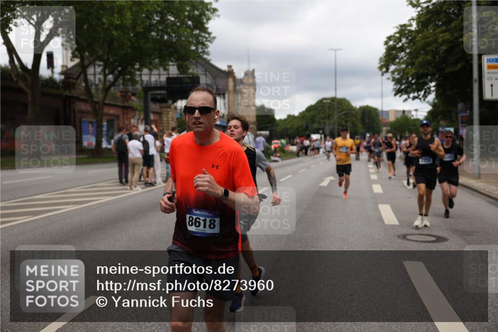 29.06.2025 - hella hamburg halbmarathon Yannick Fuchs http://msf.ph/oto/8273960 29.06.2025 10:49:15 20KM 1120, 1143, 1834, 2029, 2252, 2448, 2612, 3037, 3256, 4249, 4616, 4868, 4897, 5021, 5643, 6355, 6891, 6938, 7147, 7221, 8573, 8618, 8691, 10044, 10188, 10582, 11231, 11568, 12248, 12483, 12544, 12584, 13234, 13236, 13267, 13470, 14750, 14845, 14909, 15300, 15854, 15868, 15896, 16108, 16110, 16213, 16327, 16334, 16609, 17603, 17940, 18031, 18190, 18290, 19047 meine-sportfotos.de