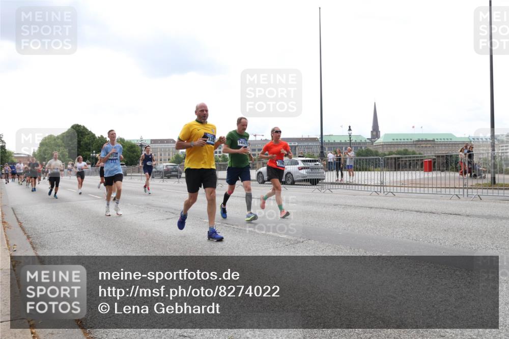 29.06.2025 - hella hamburg halbmarathon Lena Gebhardt http://msf.ph/oto/8274022 29.06.2025 10:34:58 Lombardsbrücke 17344, 335, 14527, 1025, 1284, 1497, 1849, 2023, 2355, 2376, 2751, 3130, 3409, 3420, 4564, 4884, 5027, 5453, 6034, 6171, 6189, 6310, 6329, 6335, 6379, 6397, 6803, 6843, 7020, 7267, 7299, 7386, 7644, 7733, 7927, 8369, 8793, 9122, 9164, 9248, 9448, 9514, 10335, 10358, 10464, 10606, 10674, 11122, 11233, 11245, 11359, 11646, 11886, 12019, 12164, 12236, 12382, 12764, 15477, 16238, 16311, 16390 meine-sportfotos.de