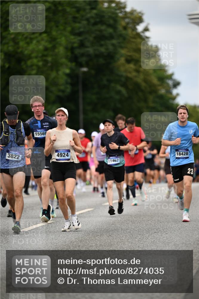 29.06.2025 - hella hamburg halbmarathon Dr. Thomas Lammeyer http://msf.ph/oto/8274035 29.06.2025 10:36:10 Kennedybrücke 1292, 1987, 2349, 2672, 2943, 3239, 3358, 3707, 3751, 3752, 3778, 4314, 4365, 4605, 4924, 5496, 5601, 5658, 5743, 6218, 7239, 7295, 7334, 7344, 7535, 7570, 7695, 7816, 7898, 8072, 8073, 8124, 8127, 8304, 8538, 8757, 9604, 9882, 10248, 10421, 10924, 11168 meine-sportfotos.de