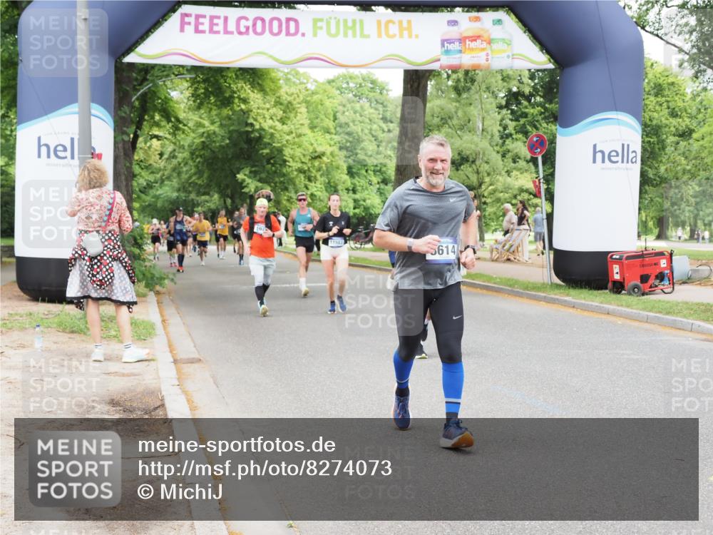 29.06.2025 - hella hamburg halbmarathon MichiJ http://msf.ph/oto/8274073 29.06.2025 10:56:24 Zwischen KM18-KM19 2288, 3091, 4962, 8614, 11987, 12492, 17988, 18218 meine-sportfotos.de