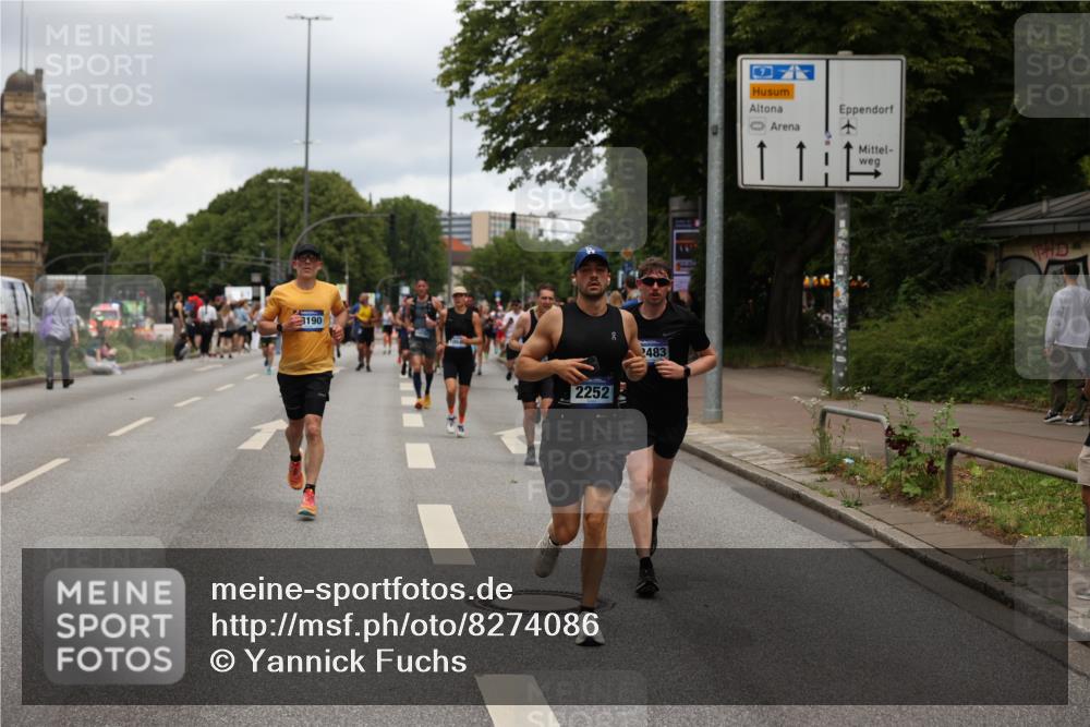 29.06.2025 - hella hamburg halbmarathon Yannick Fuchs http://msf.ph/oto/8274086 29.06.2025 10:49:16 20KM 1120, 1143, 1179, 1834, 2029, 2252, 2448, 2612, 3037, 3256, 4249, 4616, 4868, 4897, 5021, 5643, 6355, 6891, 7147, 7221, 8573, 8618, 8691, 10044, 10188, 10582, 11231, 11568, 12248, 12483, 12544, 12545, 12584, 13234, 13236, 13267, 13470, 14750, 14845, 14909, 15300, 15584, 15854, 15868, 15896, 16108, 16110, 16213, 16334, 16609, 17133, 17603, 17940, 18031, 18190, 18290, 19047 meine-sportfotos.de