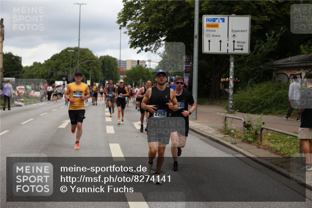 29.06.2025 - hella hamburg halbmarathon Yannick Fuchs http://msf.ph/oto/8274141 29.06.2025 10:49:16 20KM 1120, 1143, 1179, 1834, 2029, 2252, 2448, 2612, 3037, 3256, 4249, 4616, 4868, 4897, 5021, 5643, 6355, 6891, 7147, 7221, 8573, 8618, 8691, 10044, 10188, 10582, 11231, 11568, 12248, 12483, 12544, 12545, 12584, 13234, 13236, 13267, 13470, 14750, 14845, 14909, 15300, 15584, 15854, 15868, 15896, 16108, 16110, 16213, 16334, 16609, 17133, 17603, 17940, 18031, 18190, 18290, 19047 meine-sportfotos.de