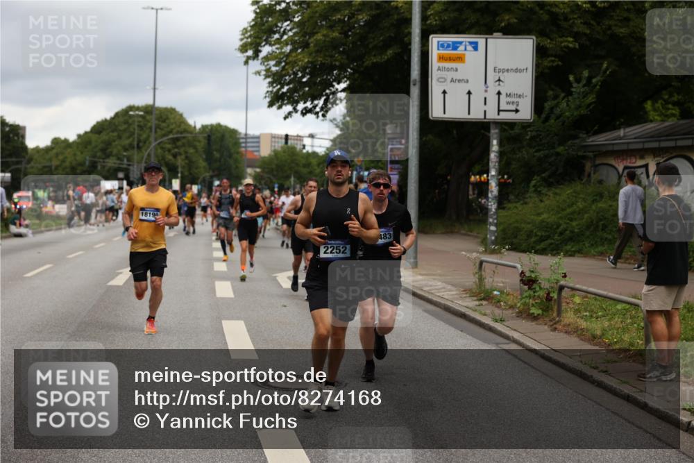 29.06.2025 - hella hamburg halbmarathon Yannick Fuchs http://msf.ph/oto/8274168 29.06.2025 10:49:16 20KM 1120, 1143, 1179, 1834, 2029, 2252, 2448, 2612, 3037, 3256, 4249, 4616, 4868, 4897, 5021, 5643, 6355, 6891, 7147, 7221, 8573, 8618, 8691, 10044, 10188, 10582, 11231, 11568, 12248, 12483, 12544, 12545, 12584, 13234, 13236, 13267, 13470, 14750, 14845, 14909, 15300, 15584, 15854, 15868, 15896, 16108, 16110, 16213, 16334, 16609, 17133, 17603, 17940, 18031, 18190, 18290, 19047 meine-sportfotos.de