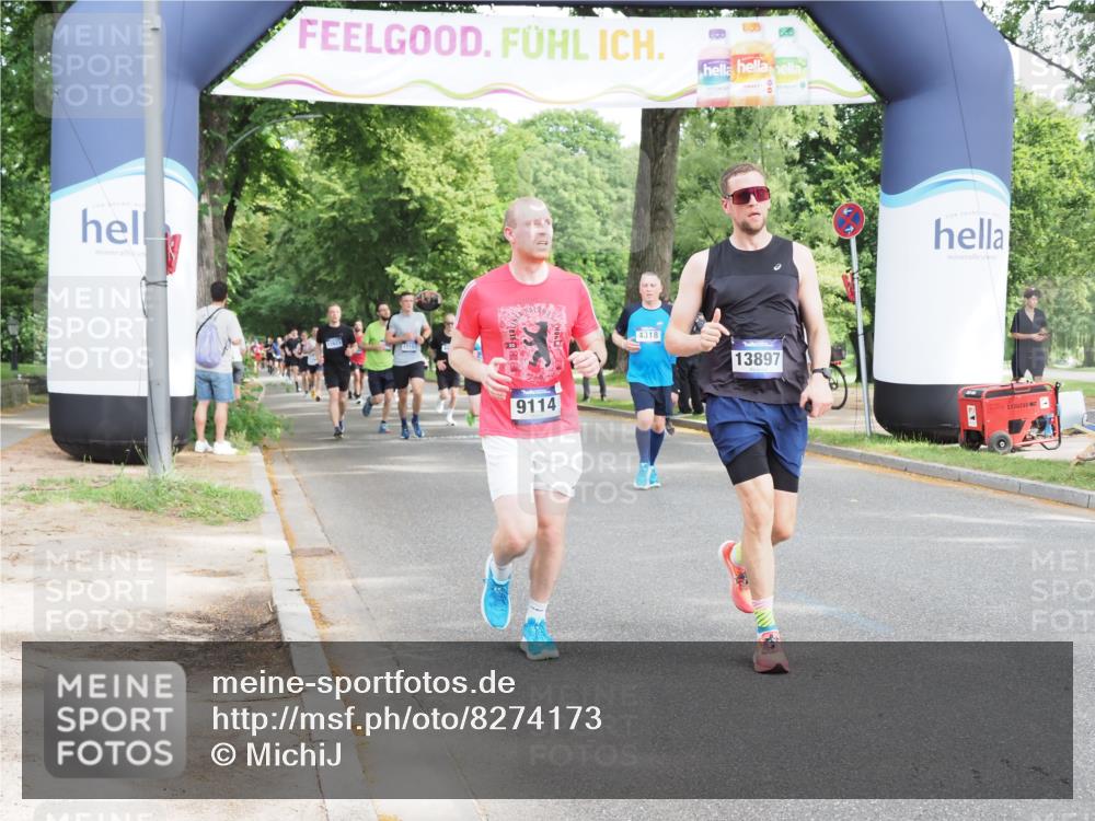 29.06.2025 - hella hamburg halbmarathon MichiJ http://msf.ph/oto/8274173 29.06.2025 10:31:30 Zwischen KM18-KM19 1735, 2415, 4080, 5477, 7865, 9114, 9534, 10099, 13897, 14813, 16224, 17516, 19229 meine-sportfotos.de