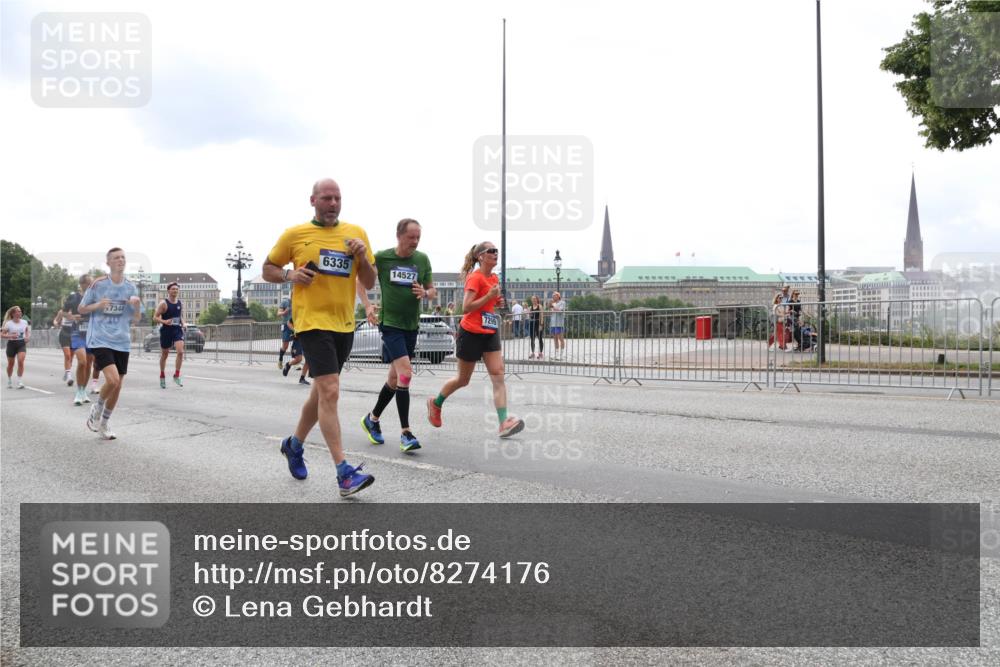 29.06.2025 - hella hamburg halbmarathon Lena Gebhardt http://msf.ph/oto/8274176 29.06.2025 10:34:58 Lombardsbrücke 7344, 410, 6335, 14527, 7299, 1025, 1284, 1497, 1849, 2023, 2355, 2376, 2751, 3130, 3409, 3420, 4564, 4884, 5027, 5453, 6034, 6171, 6189, 6310, 6329, 6335, 6379, 6397, 6803, 6843, 7020, 7267, 7299, 7386, 7644, 7733, 7927, 8369, 8793, 9122, 9164, 9248, 9448, 9514, 10335, 10358, 10464, 10606, 10674, 11122, 11233, 11245, 11359, 11646, 11886, 12019, 12164, 12236, 12382, 12764, 15477, 16238, 16311, 16390 meine-sportfotos.de