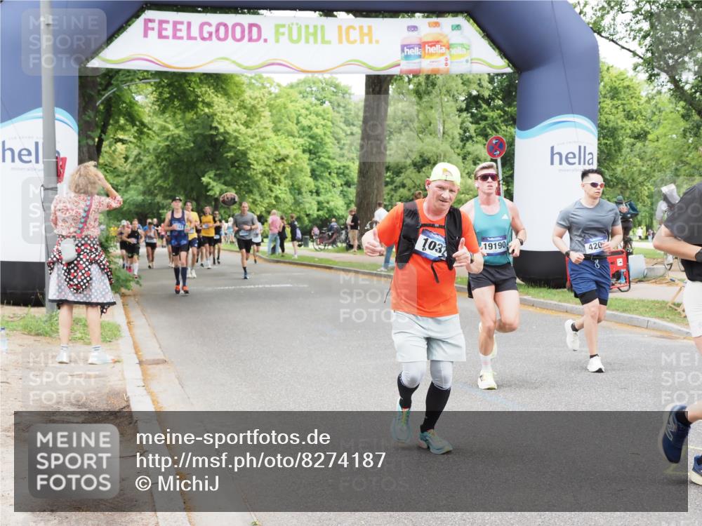 29.06.2025 - hella hamburg halbmarathon MichiJ http://msf.ph/oto/8274187 29.06.2025 10:56:27 Zwischen KM18-KM19 1032, 3091, 4204, 8614, 11987, 12492, 17988, 18218, 19190 meine-sportfotos.de