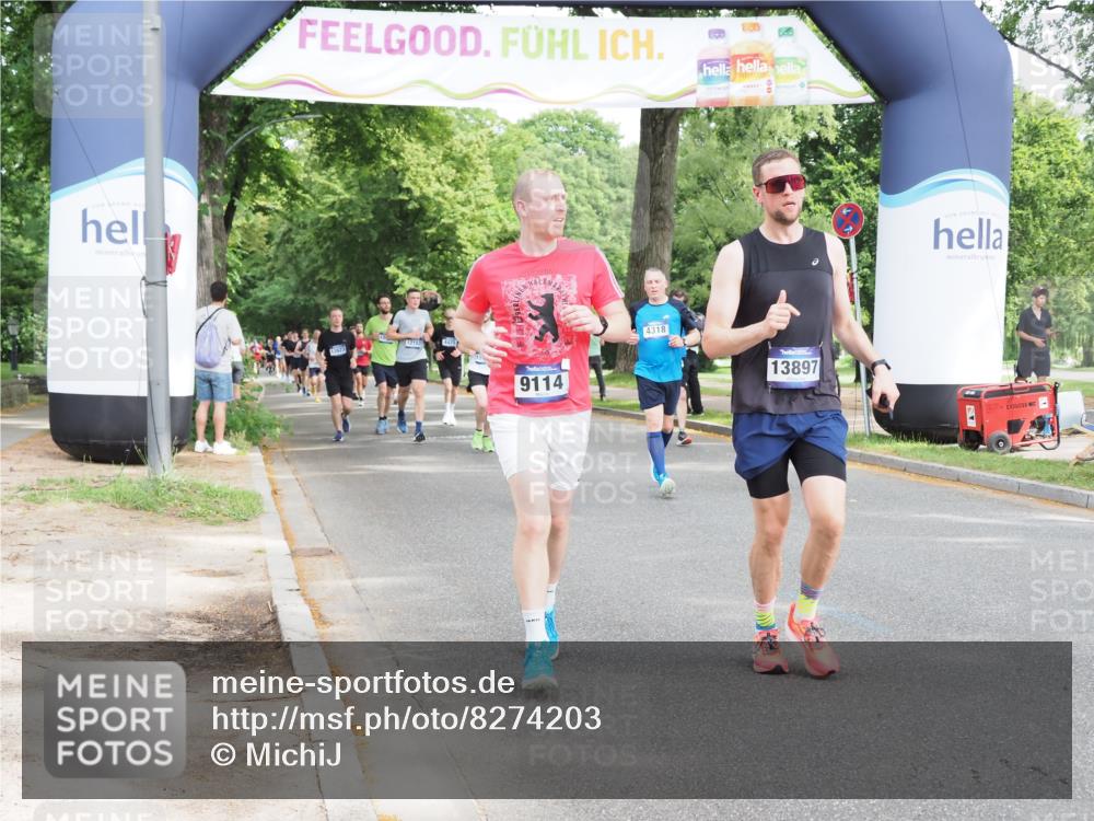 29.06.2025 - hella hamburg halbmarathon MichiJ http://msf.ph/oto/8274203 29.06.2025 10:31:30 Zwischen KM18-KM19 1735, 2415, 4080, 5477, 7865, 9114, 9534, 10099, 13897, 14813, 16224, 17516, 19229 meine-sportfotos.de