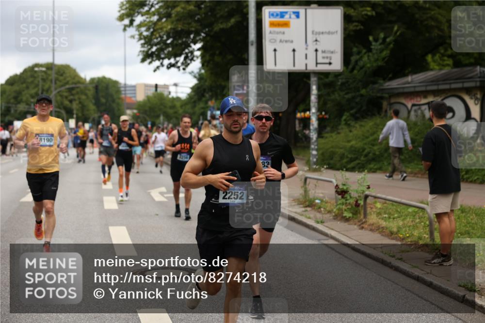 29.06.2025 - hella hamburg halbmarathon Yannick Fuchs http://msf.ph/oto/8274218 29.06.2025 10:49:16 20KM 1120, 1143, 1179, 1834, 2029, 2252, 2448, 2612, 3037, 3256, 4249, 4616, 4868, 4897, 5021, 5643, 6355, 6891, 7147, 7221, 8573, 8618, 8691, 10044, 10188, 10582, 11231, 11568, 12248, 12483, 12544, 12545, 12584, 13234, 13236, 13267, 13470, 14750, 14845, 14909, 15300, 15584, 15854, 15868, 15896, 16108, 16110, 16213, 16334, 16609, 17133, 17603, 17940, 18031, 18190, 18290, 19047 meine-sportfotos.de