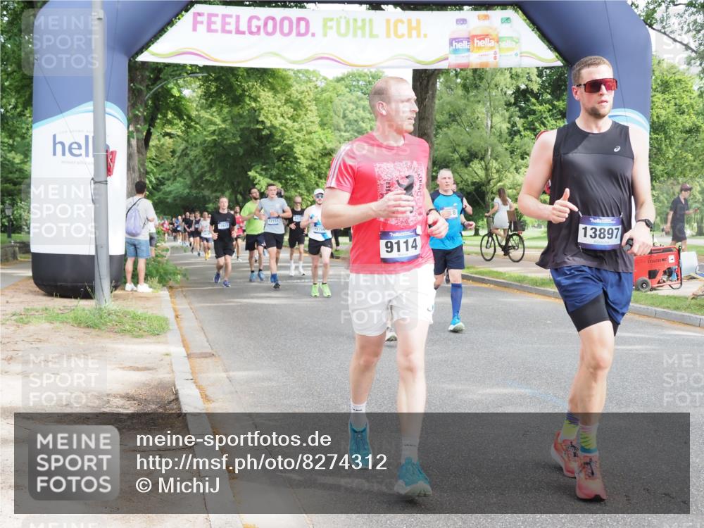 29.06.2025 - hella hamburg halbmarathon MichiJ http://msf.ph/oto/8274312 29.06.2025 10:31:30 Zwischen KM18-KM19 1735, 2415, 4080, 5477, 7865, 9114, 9534, 10099, 13897, 14813, 16224, 17516, 19229 meine-sportfotos.de