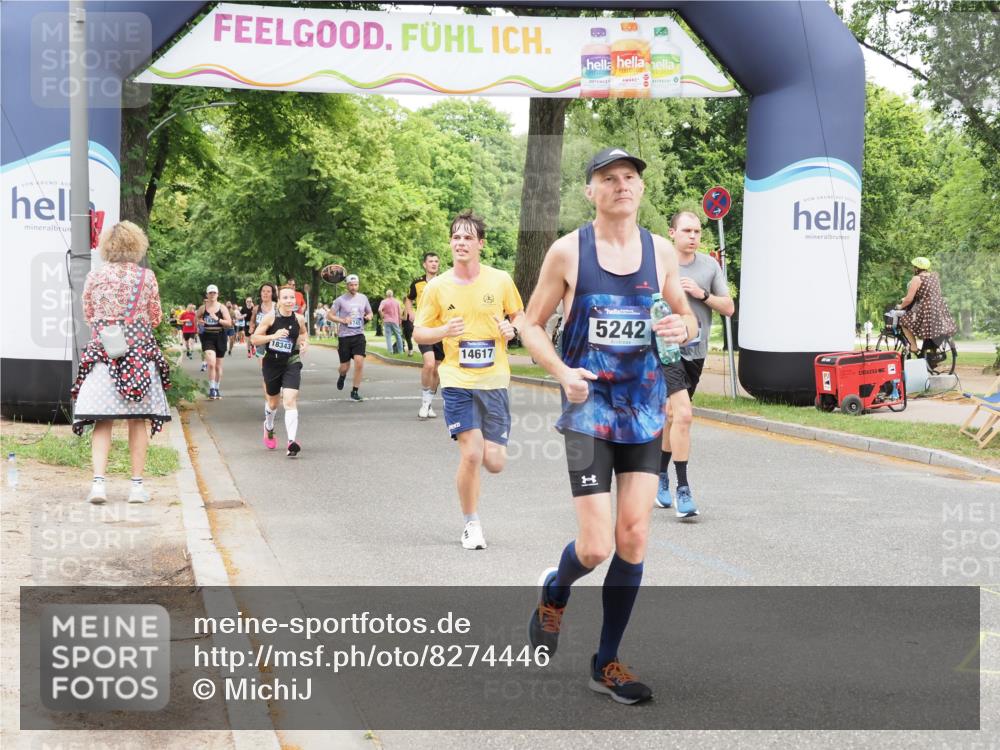 29.06.2025 - hella hamburg halbmarathon MichiJ http://msf.ph/oto/8274446 29.06.2025 10:56:32 Zwischen KM18-KM19 1032, 4204, 5242, 14617, 17988, 18429, 19190 meine-sportfotos.de