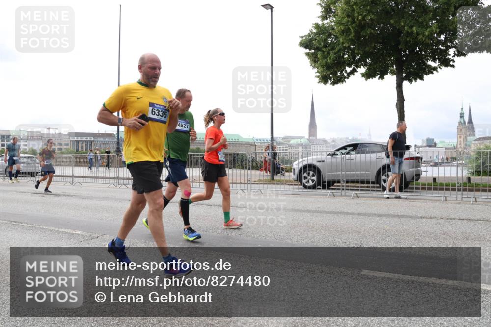 29.06.2025 - hella hamburg halbmarathon Lena Gebhardt http://msf.ph/oto/8274480 29.06.2025 10:34:59 Lombardsbrücke 6335, 4527, 1025, 1284, 1497, 1717, 1849, 2023, 2355, 2376, 2751, 3130, 3409, 3420, 4564, 4884, 5027, 5453, 5531, 6034, 6171, 6189, 6310, 6329, 6335, 6379, 6397, 6803, 6843, 7020, 7267, 7299, 7386, 7644, 7733, 7927, 8369, 8793, 9122, 9164, 9248, 9448, 9514, 10335, 10358, 10464, 10606, 10674, 11122, 11233, 11245, 11320, 11359, 11646, 11886, 12019, 12164, 12236, 12382, 12764, 15477, 16238, 16311, 16390 meine-sportfotos.de
