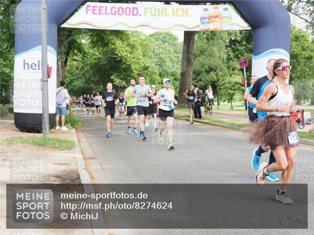 29.06.2025 - hella hamburg halbmarathon MichiJ http://msf.ph/oto/8274624 29.06.2025 10:31:32 Zwischen KM18-KM19 1735, 2415, 4080, 4318, 5477, 9114, 9534, 10099, 10493, 12153, 13897, 14813, 15706, 16338, 19229 meine-sportfotos.de