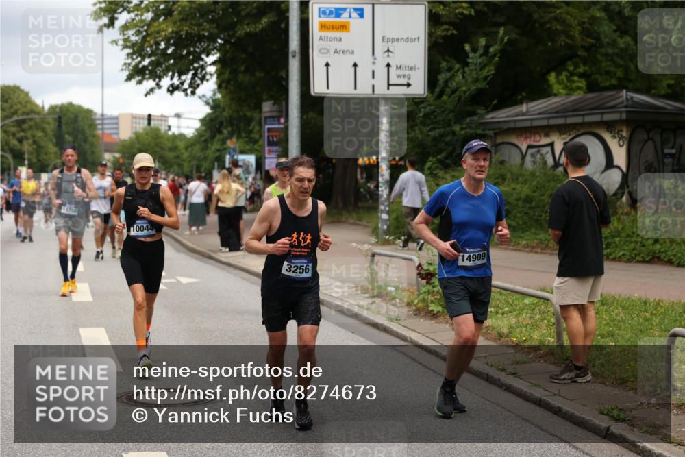 29.06.2025 - hella hamburg halbmarathon Yannick Fuchs http://msf.ph/oto/8274673 29.06.2025 10:49:19 20KM 1120, 1143, 1179, 1834, 2029, 2252, 2448, 2612, 3037, 3256, 4249, 4616, 4897, 5021, 5643, 6891, 7147, 7221, 7976, 8573, 8618, 8691, 10044, 10188, 10582, 11231, 11568, 12248, 12483, 12544, 12545, 13234, 13236, 13470, 14750, 14909, 15300, 15484, 15584, 15854, 15868, 15896, 16108, 16110, 16213, 16334, 16609, 17133, 17603, 17940, 18190, 18290, 19047 meine-sportfotos.de