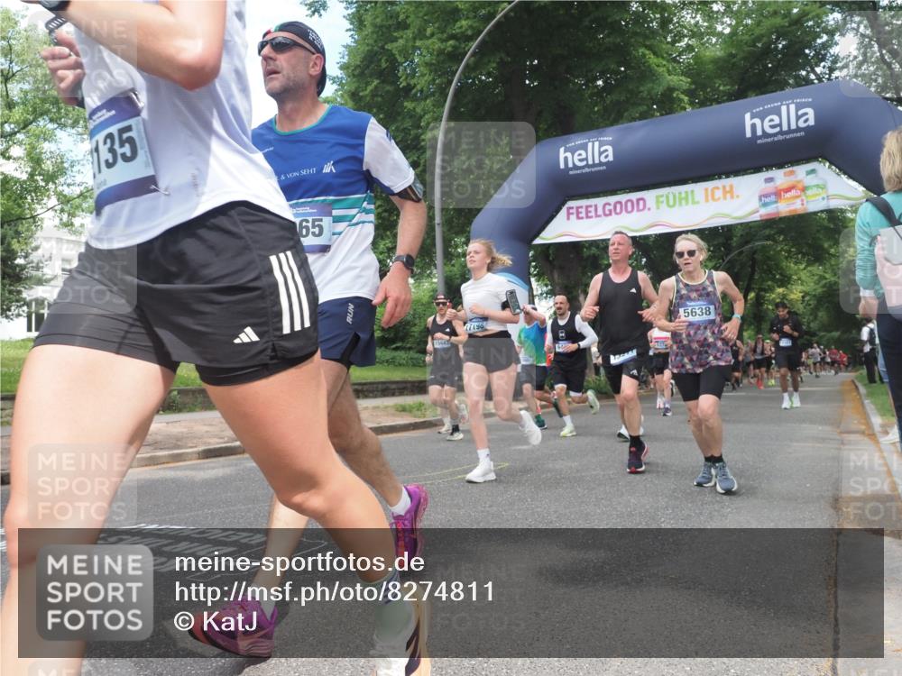 29.06.2025 - hella hamburg halbmarathon KatJ http://msf.ph/oto/8274811 29.06.2025 10:40:10 Zwischen KM18-KM19 2208, 3715, 4065, 5378, 5638, 6481, 7896, 8273, 8587, 8651 meine-sportfotos.de